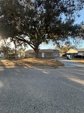 Building Photo - 4030 School Cir