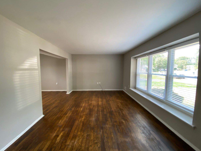 Building Photo - NOW AVAILABLE! - 9 Priscilla Ln, Howell, N...