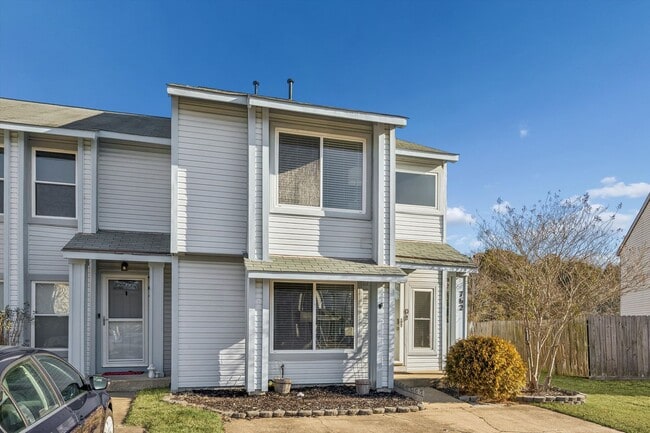 Foto del edificio - Turnkey, Furnished, All Inclusive Rental in Virginia Beach's Ocean Lakes Community