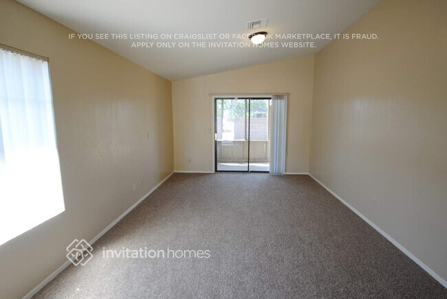 Building Photo - 6628 N 48th Dr