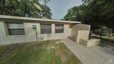 Building Photo - 2033 SW 70th Terrace