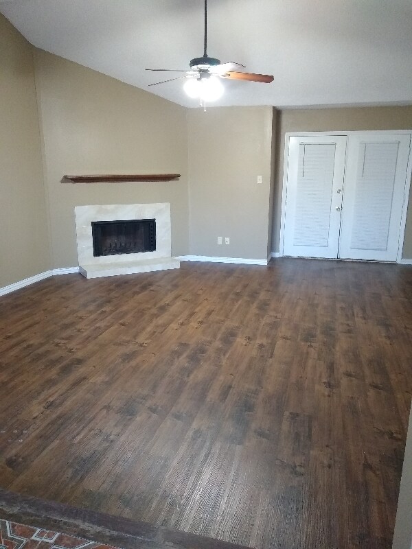 Building Photo - 306 E Apollo Rd