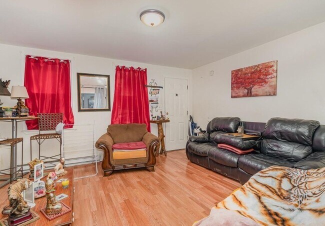 Foto del edificio - 529 Manor St