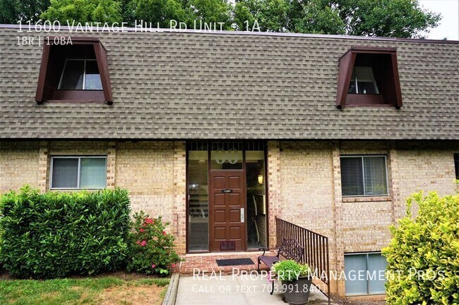 Building Photo - Updated Condo In the Heart of Reston For R...