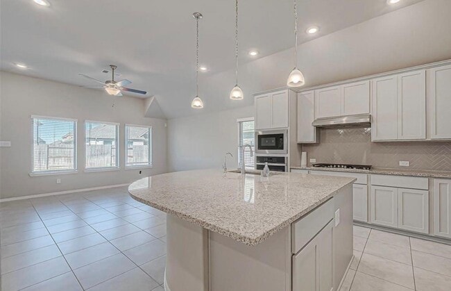 Foto del edificio - 1330 Munson Valley Rd