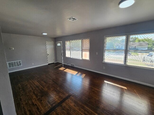 Foto del edificio - 1919 W 46th Pl