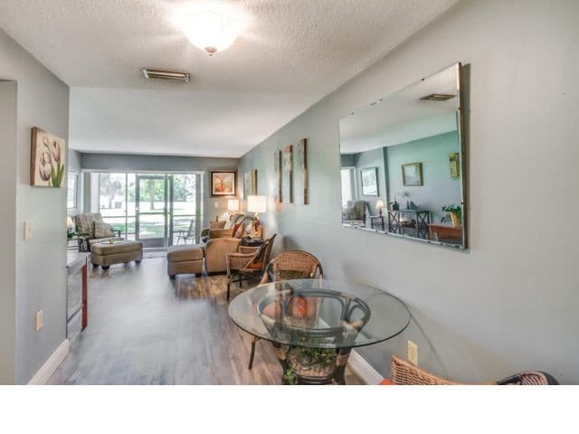 Building Photo - 2550 Eagle Dr