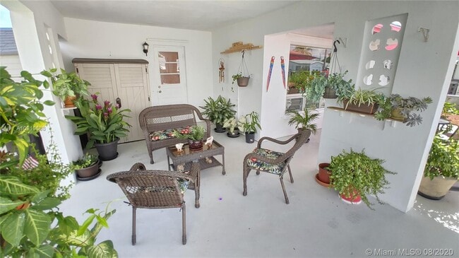 Building Photo - 4260 NW 49th Ave