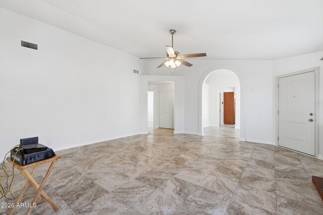 Foto del edificio - 3030 E Topeka Dr