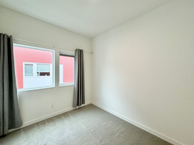 Foto del edificio - Great Townhome for rent