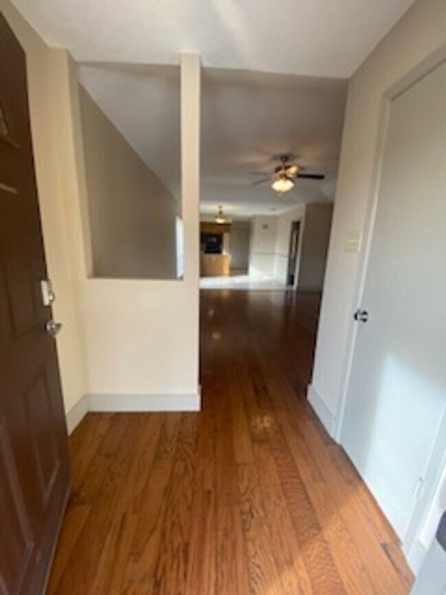 Foto del edificio - 2-bedroom, 1 bath house in Frisco. Parking uncovered.