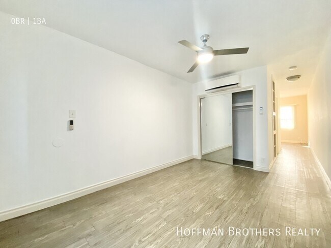 Foto del edificio - 1134 N Ogden Dr