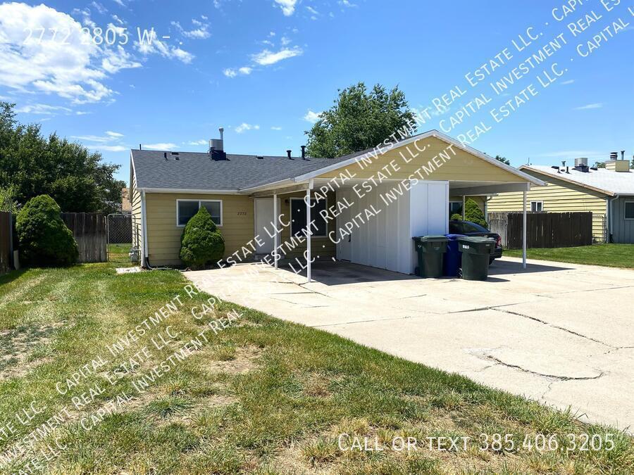 Primary Photo - 2772 2805 W