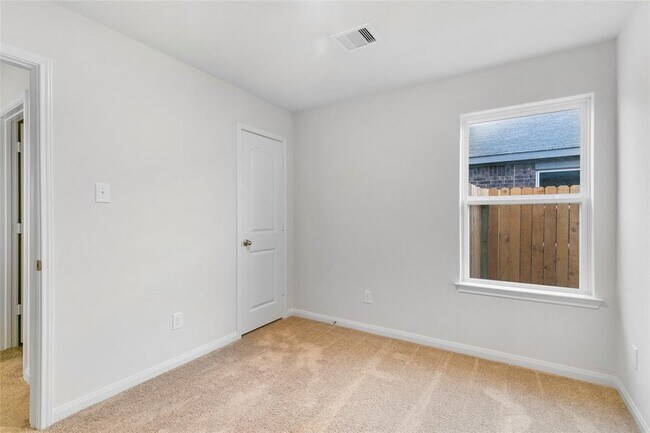 Foto del edificio - 8115 Vacek Meadows Loop