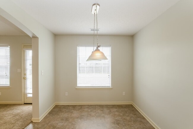 Building Photo - 10221 Adikson Dr