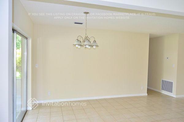 Foto del edificio - 1037 SW 28th Ave