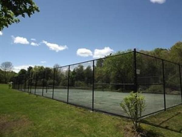 Foto del edificio - 19 Bayberry Dr