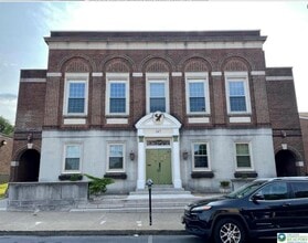 Building Photo - 147 S 4th St