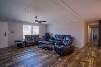 Building Photo - 5402 Five Oaks Dr