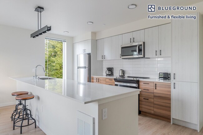 Foto del edificio - 18004 Midvale Ave N