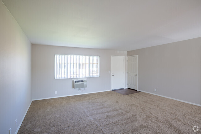 3HAB, 1BA - 1,082 ft² - Town Center Apartments