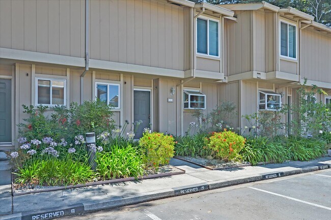 Unit Walk-Up, Designated Parking - 201 Flynn Ave