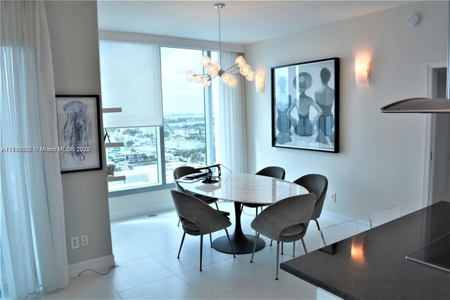 Building Photo - 6899 Collins Ave
