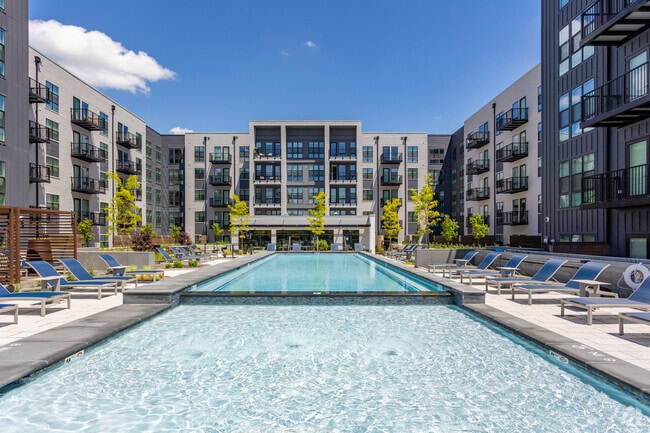 Building Photo - Oxbow