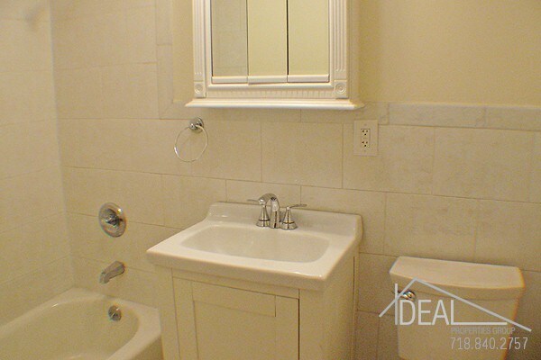 Foto del edificio - 403 Clinton Ave