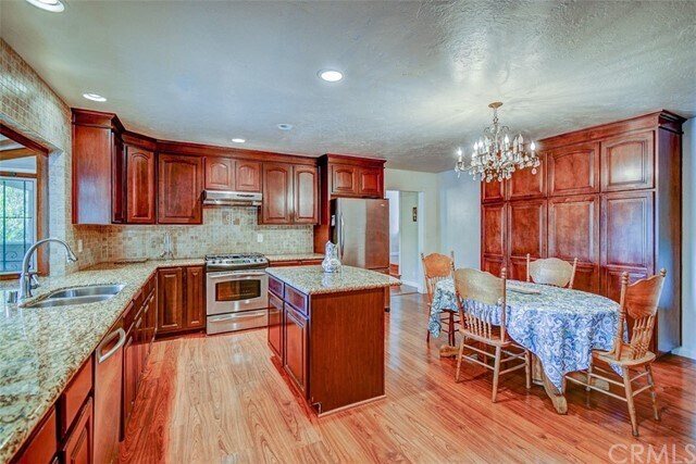 Primary Photo - 25432 Cadillac Dr
