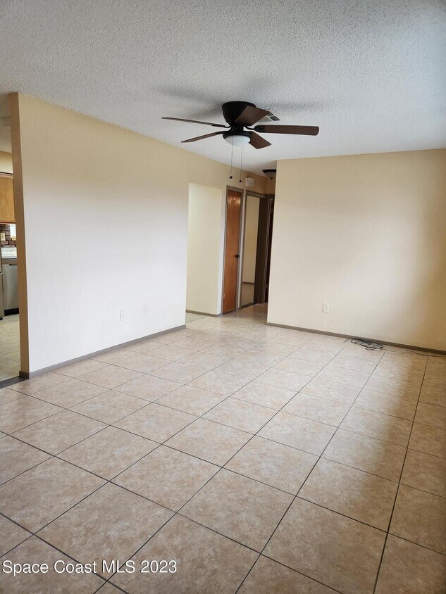 Foto principal - 1030 Albin St