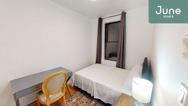 Foto del edificio - Full room in 3-bed/1.0-bath Home
