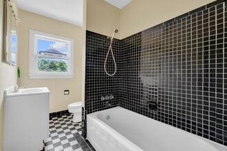 Building Photo - 1939 Richmond Ave.