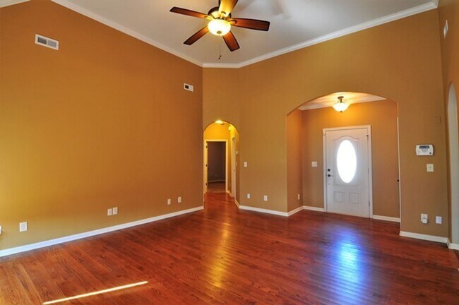 Building Photo - 1462 Cobra Ln