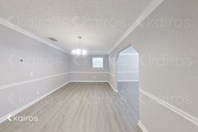 Building Photo - 36 W 17th Street