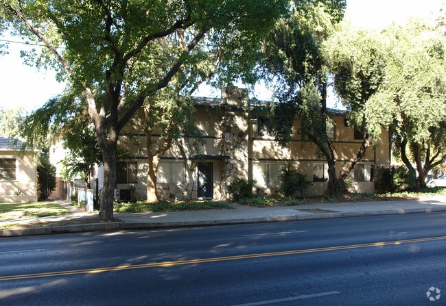 Building Photo - 25th Street Apartments