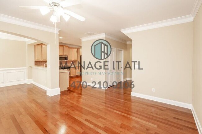 Foto del edificio - 3 Bedroom Townhome for Rent- Peachtree Ridge School District!