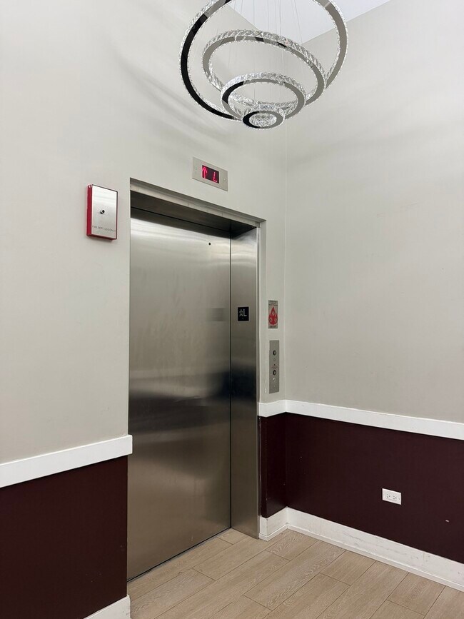 Foto del edificio - 243 E 31st St