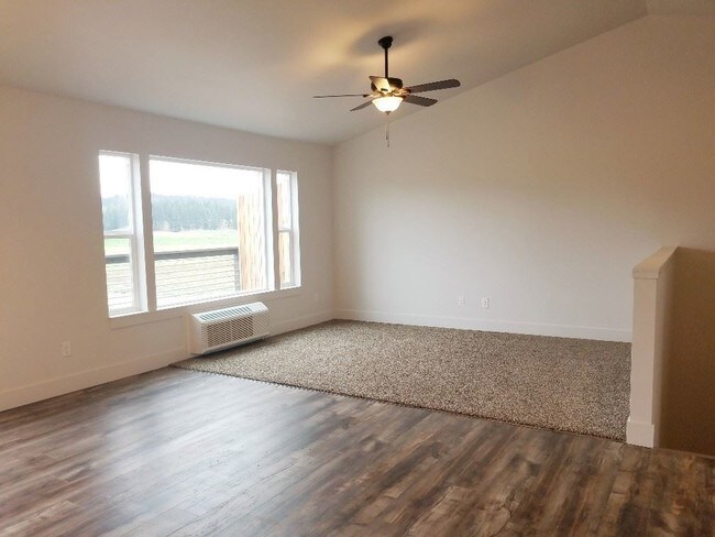 Building Photo - 155 Jewel Basin Ct