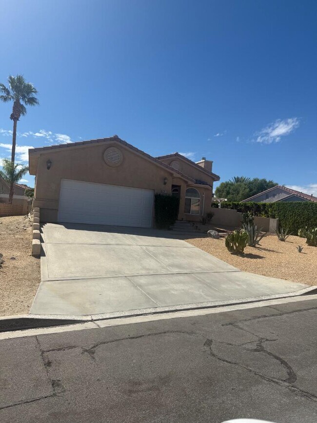Foto del edificio - 9741 Troon Ct