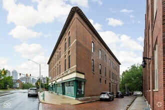 Building Photo - 970 Fort Wayne Ave