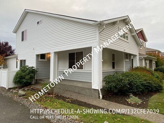 Building Photo - 3 bdrm in Edgewater -- Avail NOW!