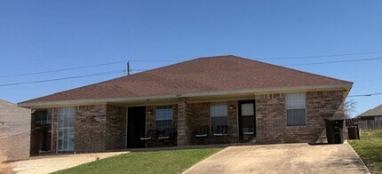 Building Photo - 3606 Littleleaf Dr