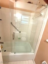 Building Photo - 110 Florida Rd