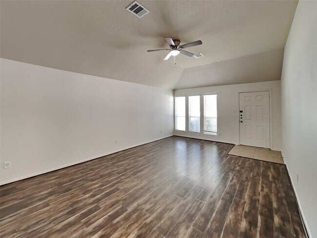 Foto del edificio - 2322 Old Ox Rd