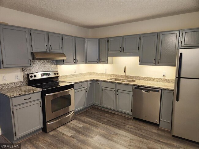 Foto del edificio - 533 4th Ave NE