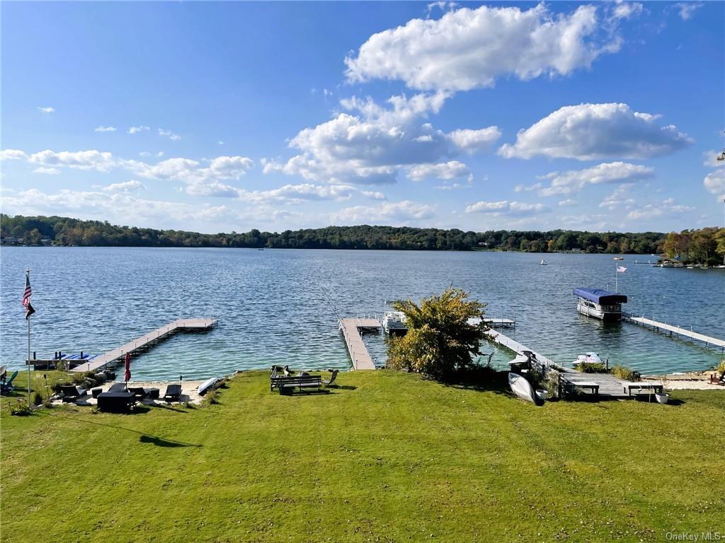 Foto principal - 29 Vails Lake Shore Dr