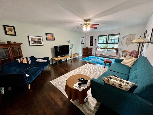 Foto del edificio - 7 Barclay Ct
