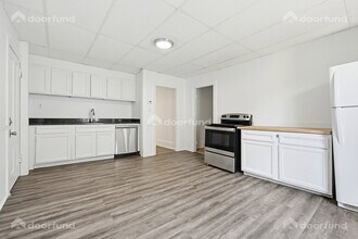 Building Photo - 17 Wachusett St