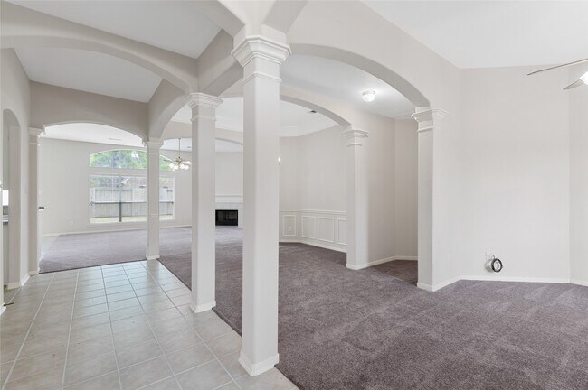 Foto del edificio - 18407 Timber Strand Dr